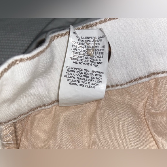 Women’s Dynamite White Denim Skirt Raw Asymmetrical Hem Size Medium - Picture 6 of 8